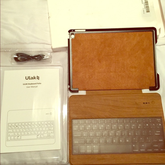 Ulak iPad case & keyboard - Picture 1 of 4